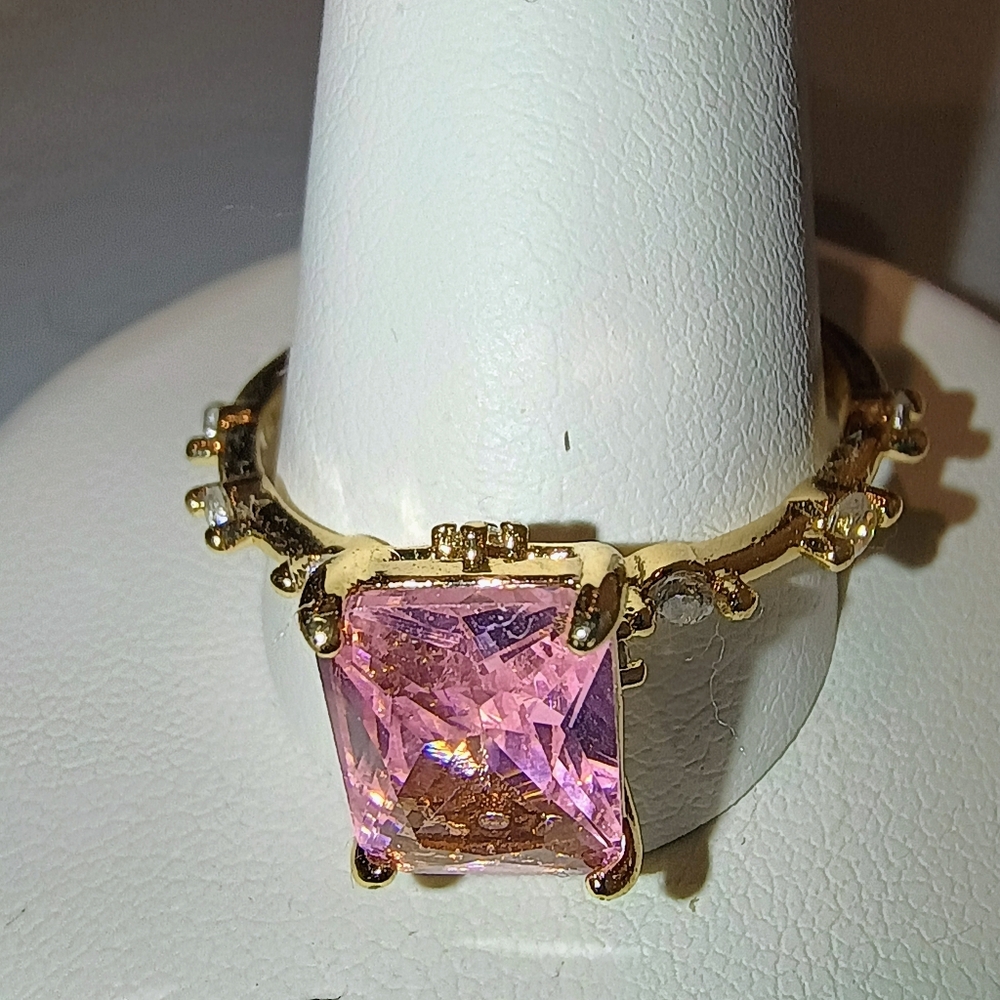 Princess Cut Pink CZ Ring Gold Plated Brass Size 7 - Picture 17 of 17